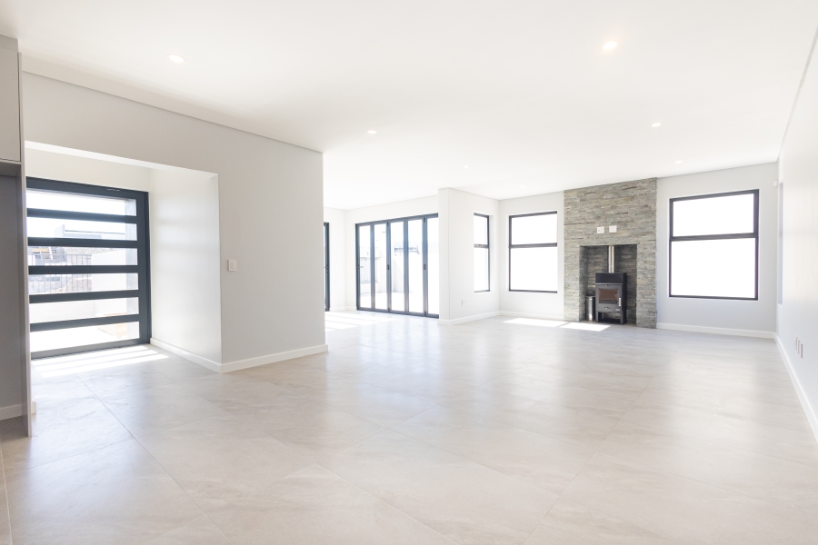 4 Bedroom Property for Sale in Sandown Western Cape